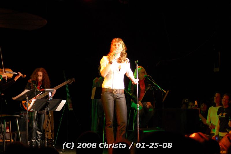 gal/Concert-25-01-08/Photos_By_Christa/DSC_0082.jpg