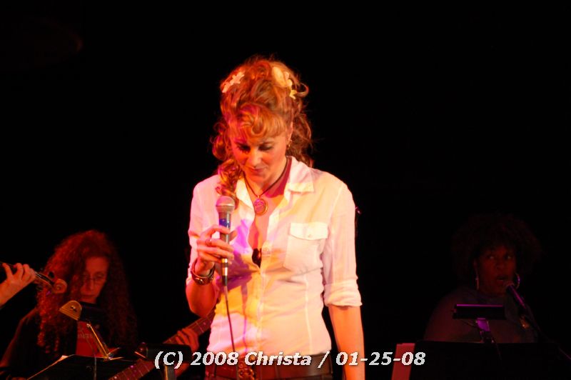 gal/Concert-25-01-08/Photos_By_Christa/DSC_0160.jpg