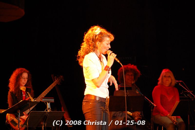 gal/Concert-25-01-08/Photos_By_Christa/DSC_0224.jpg