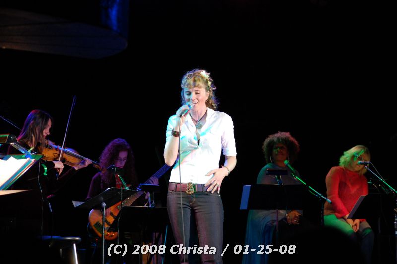 gal/Concert-25-01-08/Photos_By_Christa/DSC_0239.jpg