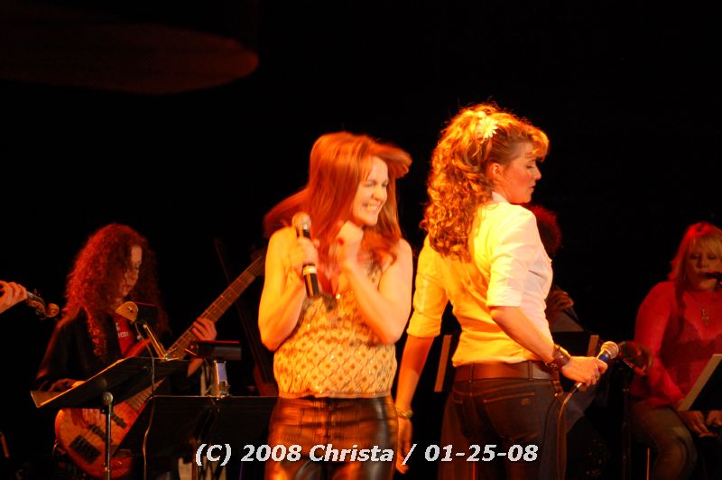 gal/Concert-25-01-08/Photos_By_Christa2/cmm-lucyconcert01-004.jpg