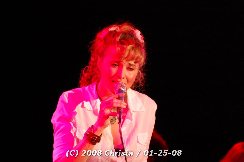 gal/Concert-25-01-08/Photos_By_Christa2/cmm-lucyconcert01-045.jpg