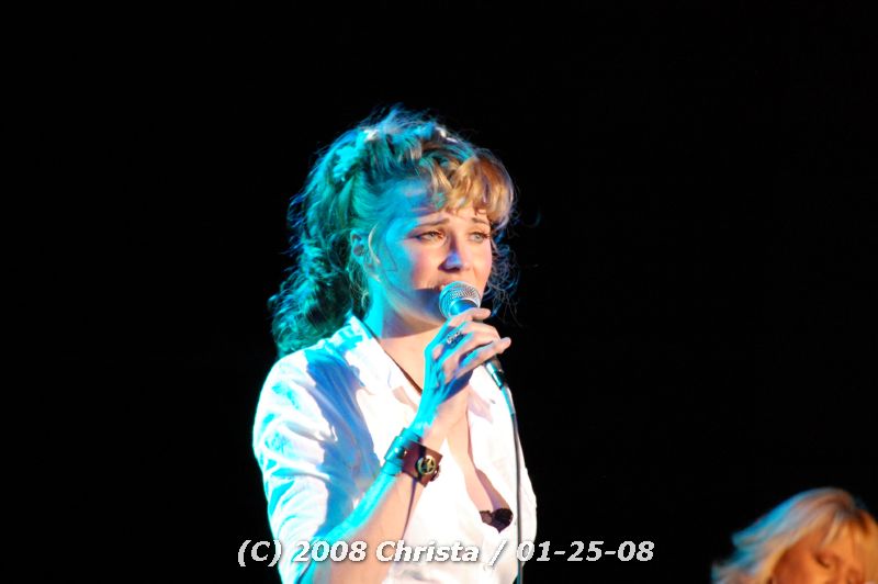 gal/Concert-25-01-08/Photos_By_Christa2/cmm-lucyconcert01-097.jpg