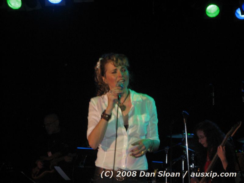 gal/Concert-25-01-08/Photos_by_Dan_Sloan/IMG_1614.jpg