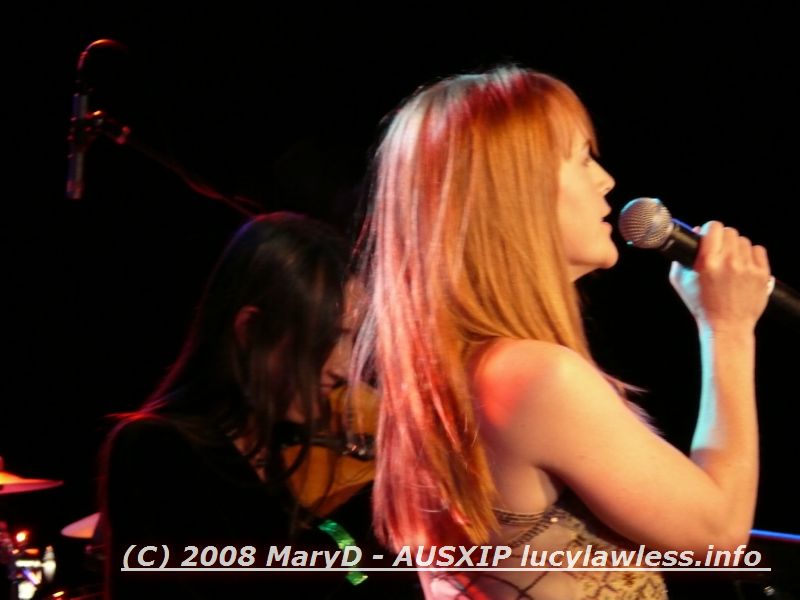 gal/Concert-25-01-08/Photos_by_MaryD/maryd-lucyconcert2008-182.jpg