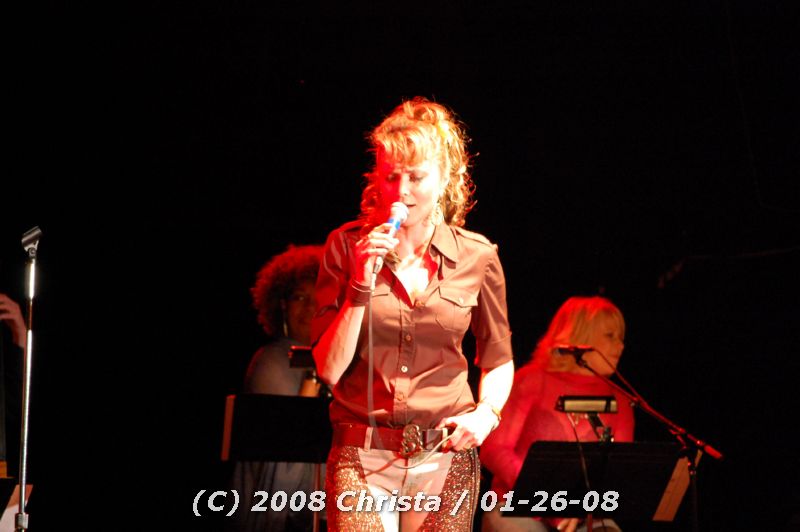 gal/Concert-26-01-08/Photos_By_Christa/cmm-lucyconsat-075.jpg
