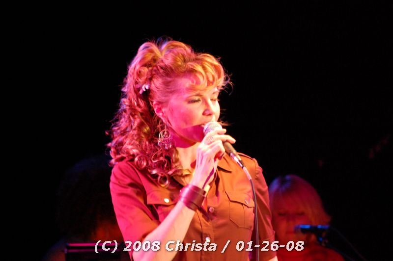 gal/Concert-26-01-08/Photos_By_Christa/cmm-lucyconsat-103.jpg
