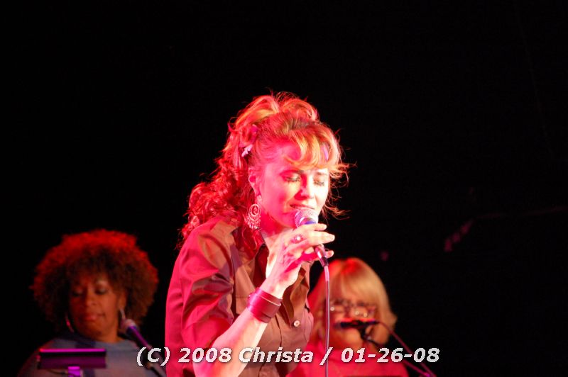 gal/Concert-26-01-08/Photos_By_Christa/cmm-lucyconsat-252.jpg