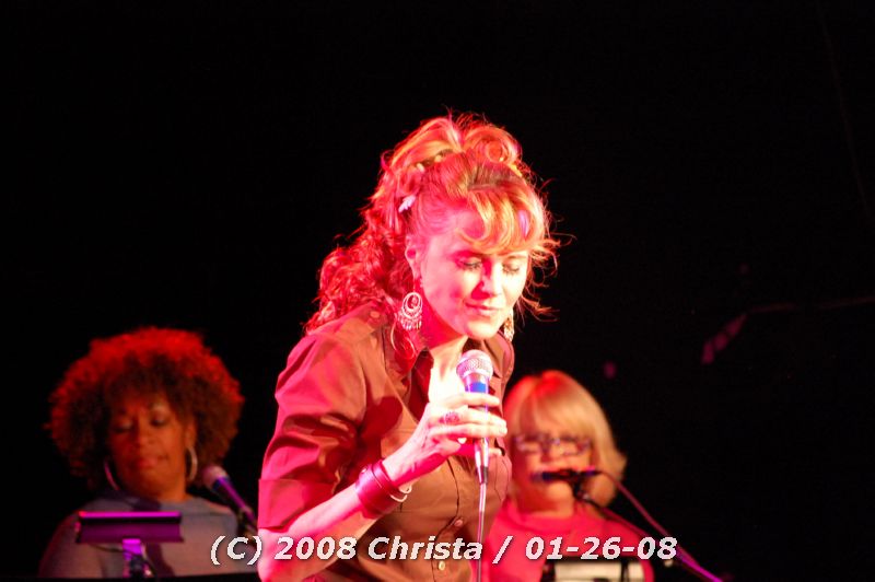 gal/Concert-26-01-08/Photos_By_Christa/cmm-lucyconsat-253.jpg