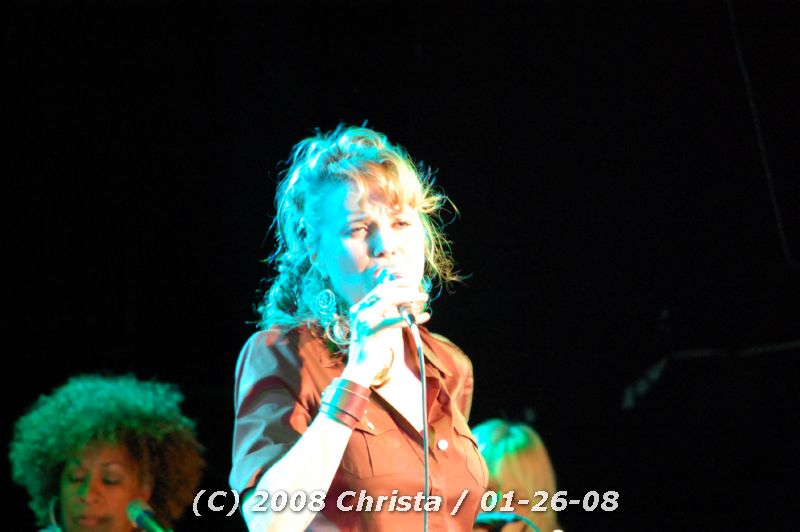 gal/Concert-26-01-08/Photos_By_Christa2/cmm-lucyconsat2-132.jpg