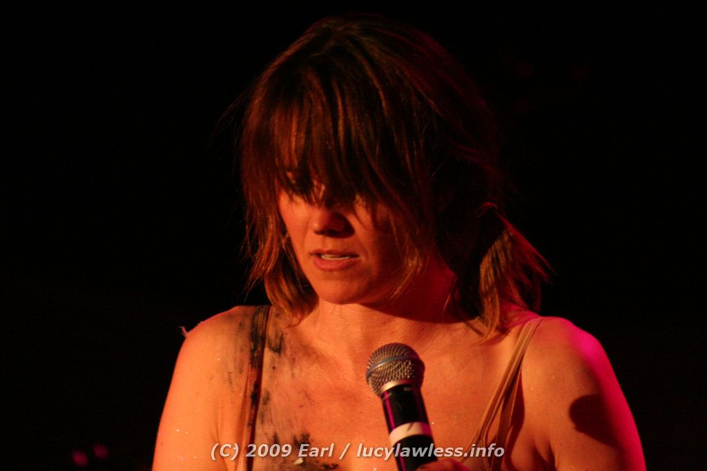 gal/Concert-30-01-09/Photos_By_Earl/eb-llconcert1-084.jpg