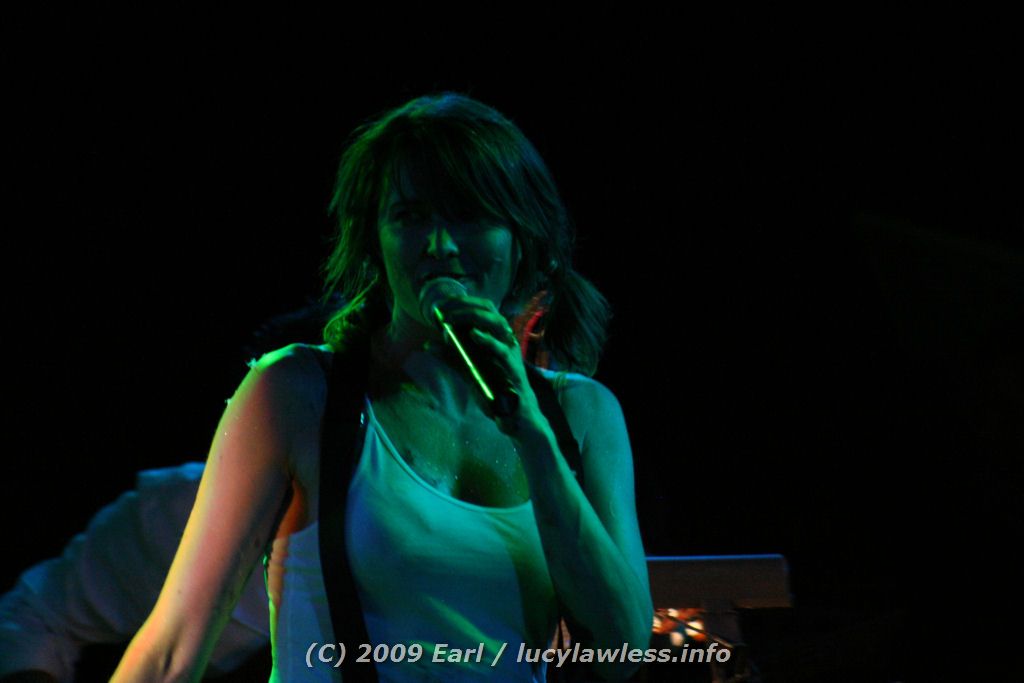 gal/Concert-30-01-09/Photos_By_Earl/eb-llconcert1-120.jpg