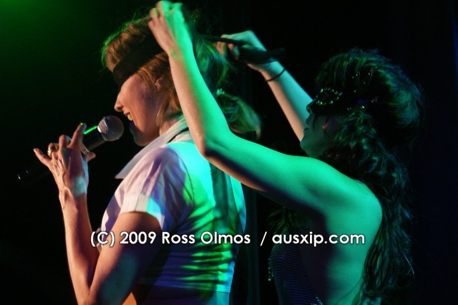 gal/Concert-30-01-09/Photos_by_Ross_Olmos/Dsc00405.jpg