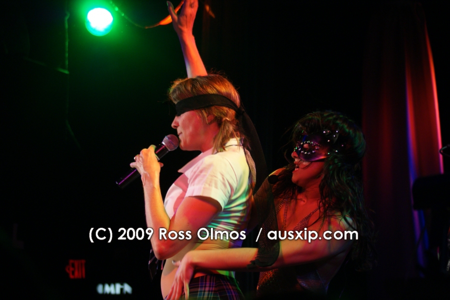 gal/Concert-30-01-09/Photos_by_Ross_Olmos/Dsc00430.jpg