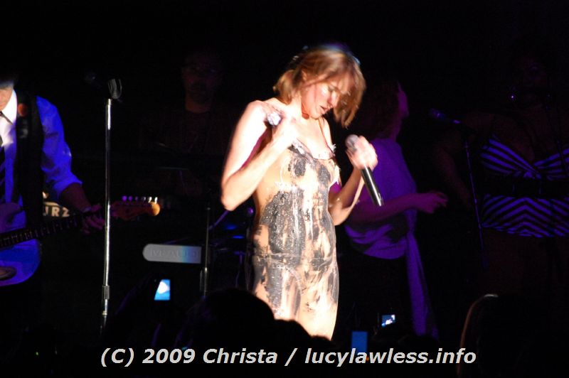 gal/Concert-31-01-09/Photos_By_Christa01/cmm-lucyconcert2-018.jpg