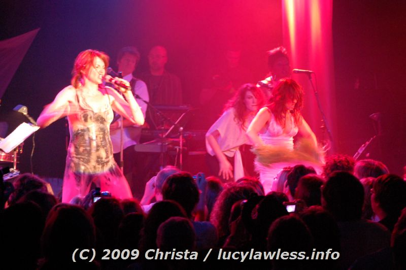gal/Concert-31-01-09/Photos_By_Christa01/cmm-lucyconcert2-051.jpg