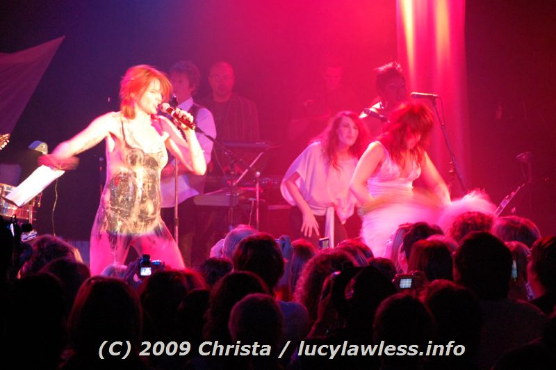 gal/Concert-31-01-09/Photos_By_Christa01/cmm-lucyconcert2-052.jpg