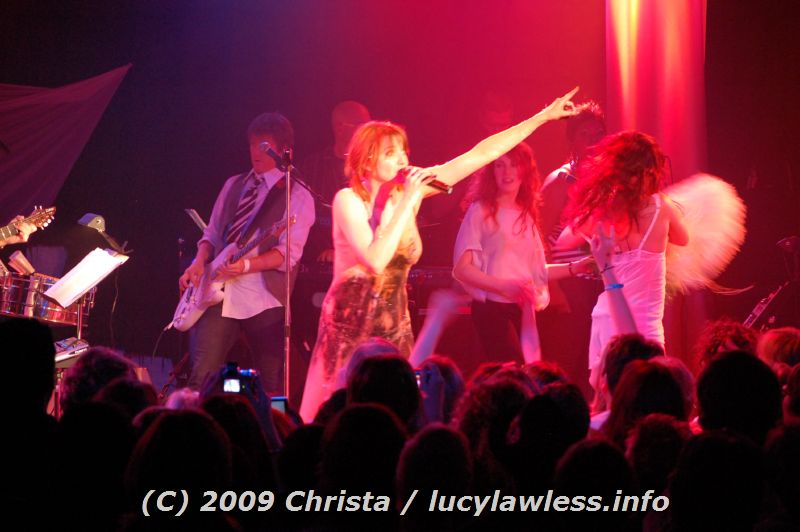 gal/Concert-31-01-09/Photos_By_Christa01/cmm-lucyconcert2-057.jpg