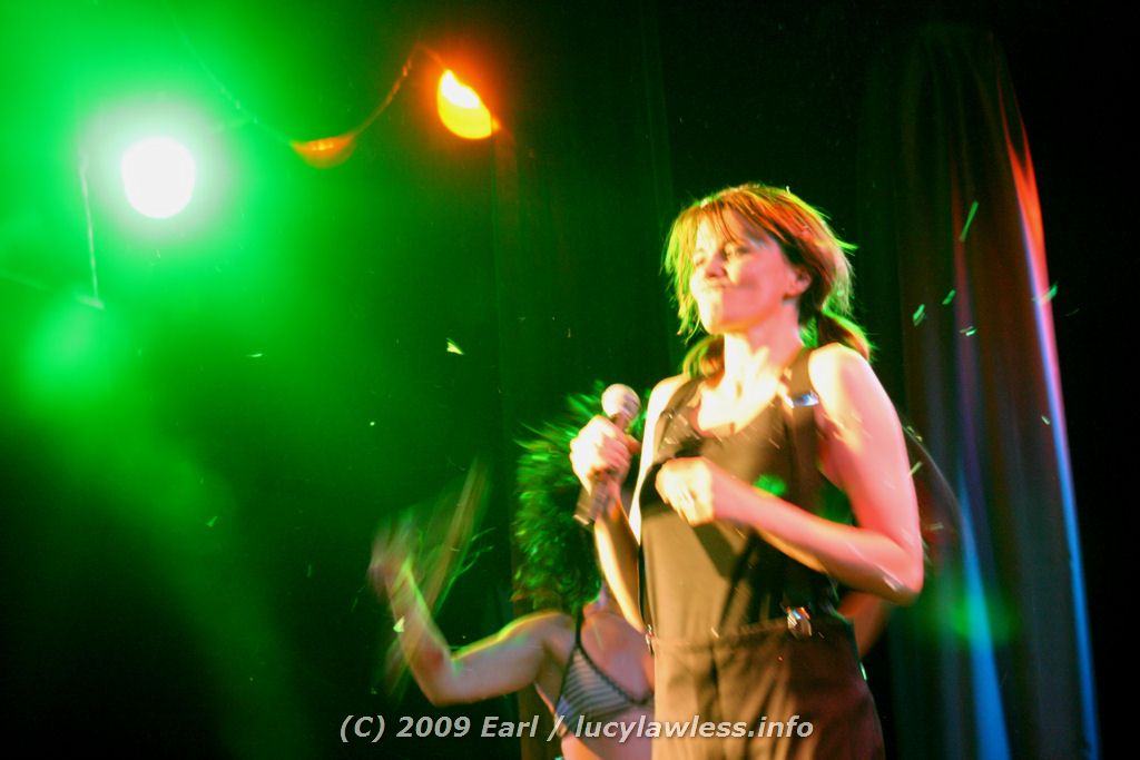 gal/Concert-31-01-09/Photos_By_Earl/eb-lucyconcert2-059.jpg